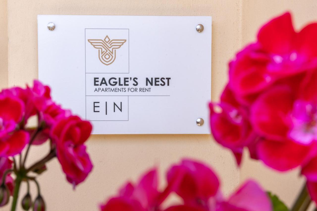 Eagle'S Nest City Apartments เอยิโอ ภายนอก รูปภาพ